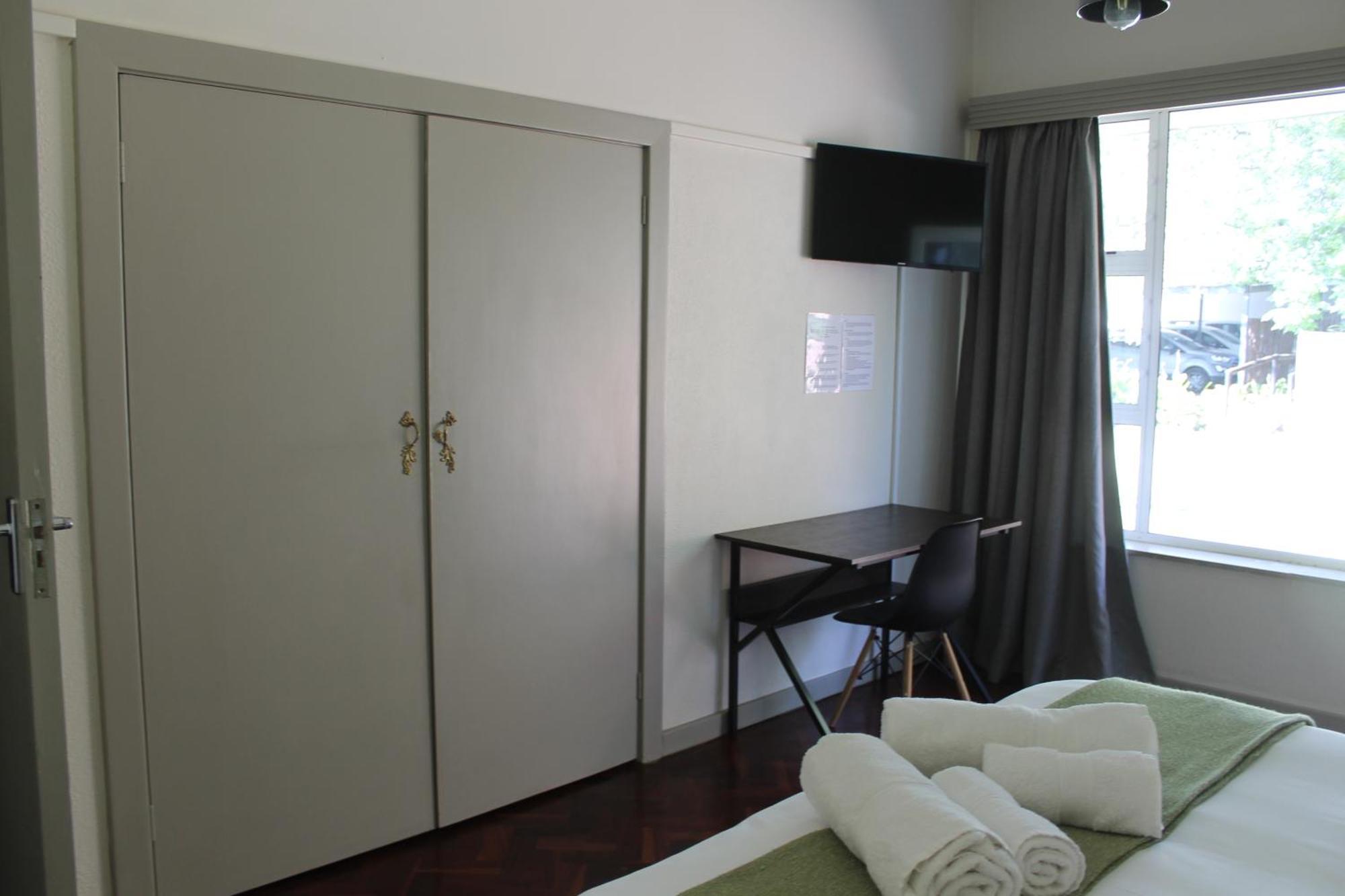 Berry Lane Guesthouse ครูนชตัด ภายนอก รูปภาพ