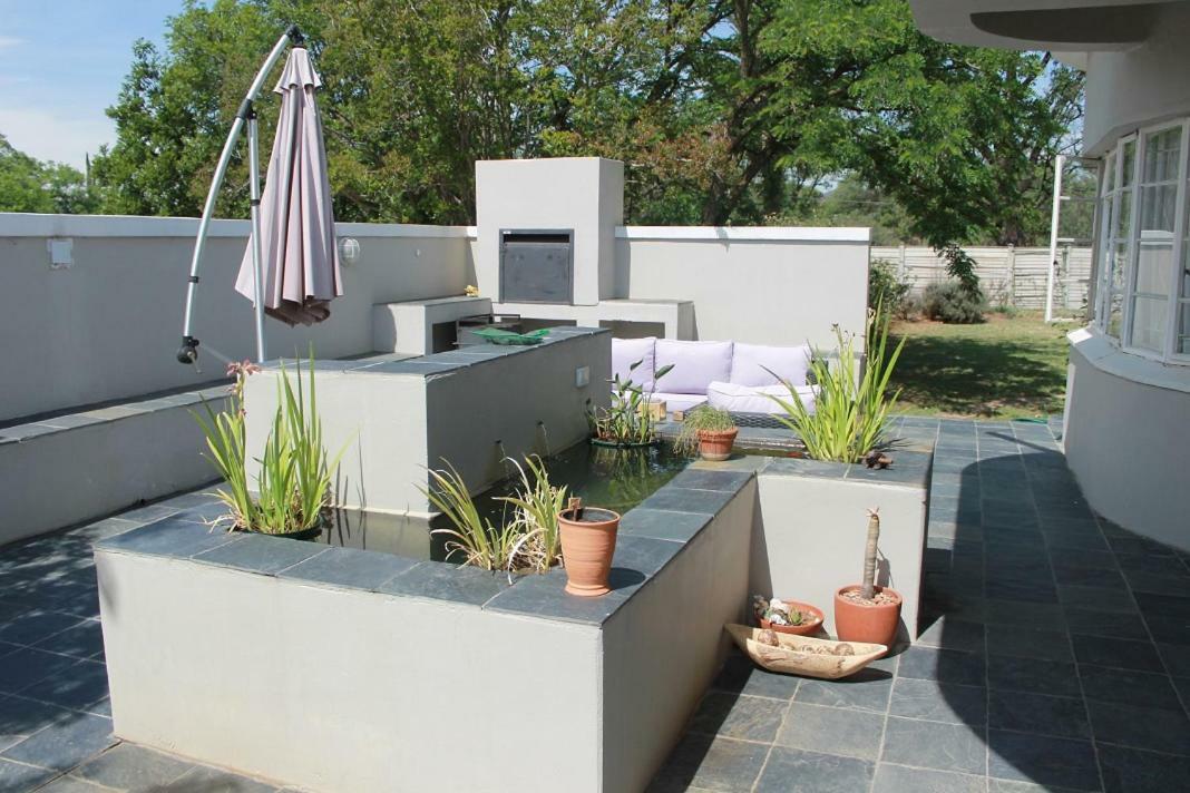 Berry Lane Guesthouse ครูนชตัด ภายนอก รูปภาพ